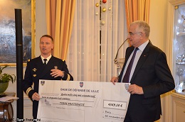 Remise de chèque du GSBdD de Lille (30 novembre 2015)