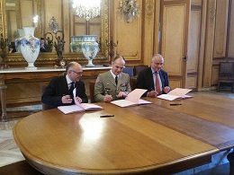 Signature d’une charte « Oméga » avec SMB (4 avril 2016)